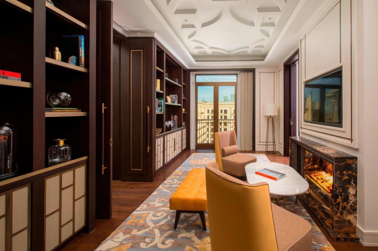 The St. Regis Astana Hotel Ngoại thất bức ảnh A suite at the hotel