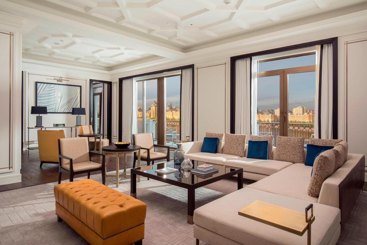 The St. Regis Astana Hotel Ngoại thất bức ảnh A suite at the Atlantis