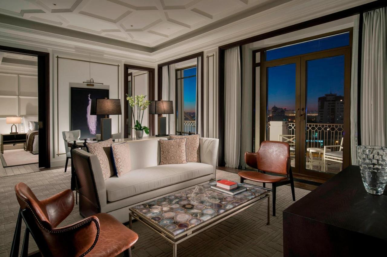 The St. Regis Astana Hotel Ngoại thất bức ảnh The living room of a suite at The St. Regis Las Vegas