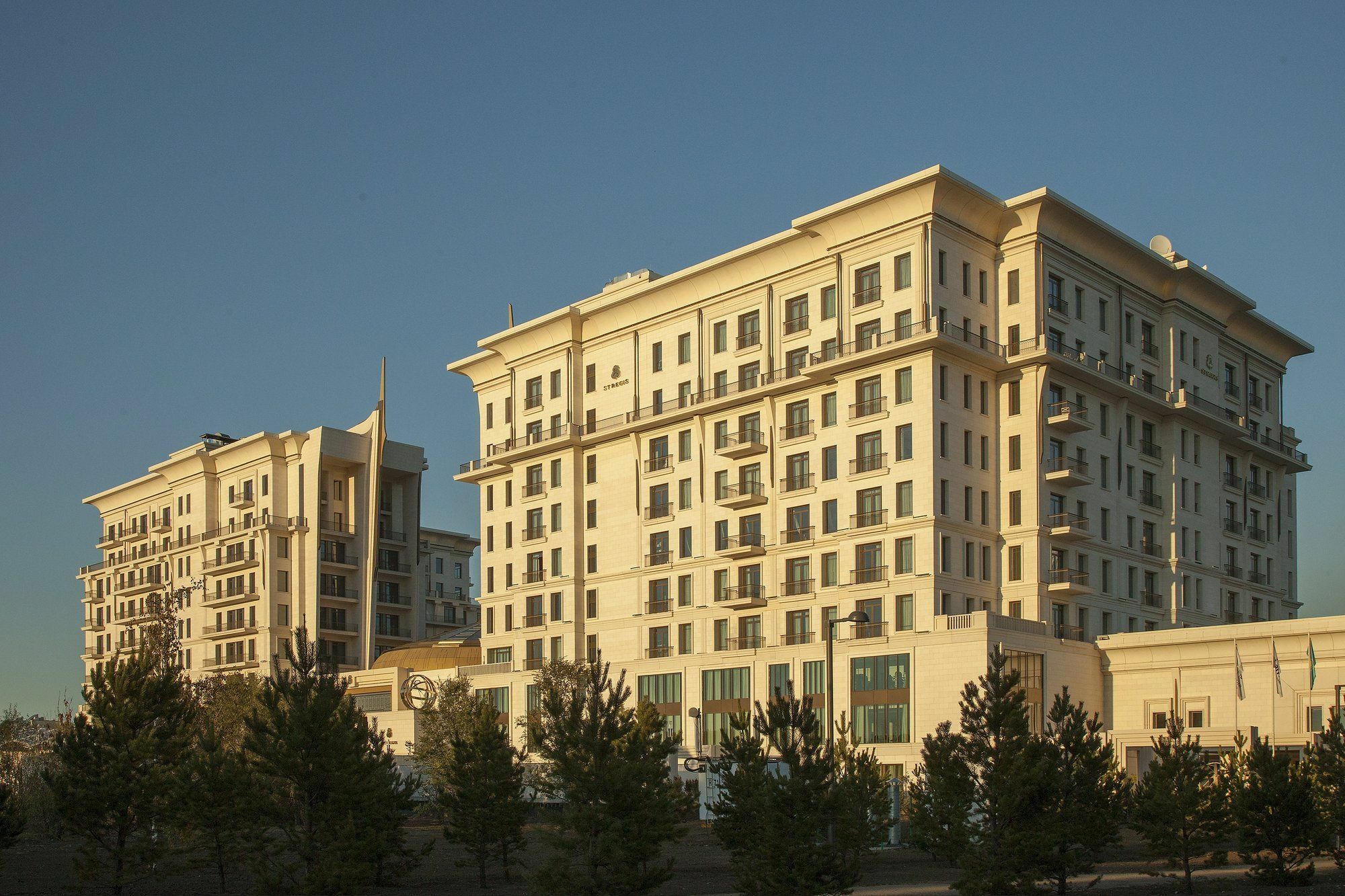 The St. Regis Astana Hotel Ngoại thất bức ảnh The Four Seasons Hotel in Astana